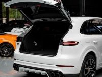 Porsche Cayenne E-Hybrid ปี 2019 สีขาว เบาะ Black-mojave beige วิ่งเพียง 39,xxx กม. รูปที่ 3