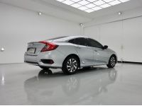 ปี 2020 HONDA CIVIC 1.8 E (FC) CC. สี เงิน เกียร์ Auto รูปที่ 3