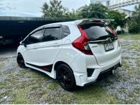 Honda Jazz 1.5 i-VTEC รุ่น V Plus เกียร์ Auto ปี 2016 รูปที่ 2