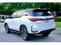 2020 TOYOTA Fortuner Legender 2.8 sigma4  ดีเซล ออโต้ 4wd รูปที่ 3