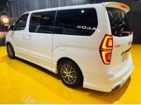 HYUNDAI H-1 2.5 LIMITED SUNROOF (ตัวพิเศษผลิตแค่300คัน) ปี 2019 ไมล์ 90,000 Km รูปที่ 3