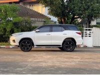 2017 TOYOTA FORTUNER 2.8 TRD TOP 4WD รูปที่ 3