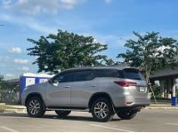 TOYOTA FORTUNER 2.4 V 4WD ปี 2019 ไมล์ 171,xxx Km รูปที่ 3