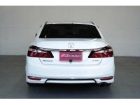 HONDA ACCORD 2.0 EL AT ปี2016 จด2017 สีขาว รูปที่ 3