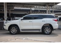 โตโยต้าชัวร์ ฟรีดาวน์ Fortuner 2.4 V A/T ปี 19 รูปที่ 3