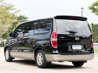 Hyundai H1 Deluxe ปี 11 AT ใช้งานน้อย มือเดียวสภาพสวยมาก รูปที่ 3