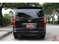 Hyundai H-1 2.5 (ปี 2018) Deluxe Van รหัส7561 รูปที่ 3