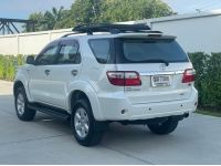 2011 TOYOTA FORTUNER 3.0V รูปที่ 3