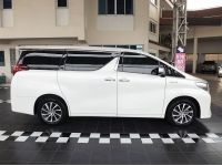 2015 Toyota ALPHARD 2.5 HV 4WD รถตู้MPV ฟรีบริการช่วยเหลือฉุกเฉินและค่าแรงเช็คระยะ 2 ปี รูปที่ 3