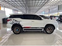 Toyota Fortuner 2.8 V (ปี 2018) SUV AT - 2WD รถสวย สภาพดี ราคาถูก ฟรีดาวน์ ไมล์น้อย SUV 7 ที่นั่ง รูปที่ 3