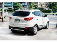 SUV 5ประตู HYUNDAI TUCSON 2.0 D ปี2012 เบนซิน ฟรีดาวน์ ฟรีส่งรถถึงบ้านทั่วไทย รูปที่ 3