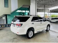 TOYOTA FORTUNER 3.0 V 4WD ปี 2012 รูปที่ 3