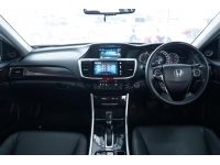 HONDA ACCORD 2.0 EL AT ปี 2017 จด 2018 สีขาว รูปที่ 3