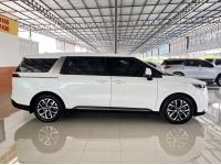 Kia Carnival 2.2 EX (ปี 2023) Wagon AT รถสวย สภาพดี ไมล์น้อย ราคาถูก ฟรีดาวน์ รถตู้ 11 ที่นั่ง รูปที่ 3