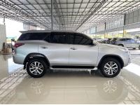 Toyota Fortuner 2.4 V (ปี 2018) SUV AT - 2WD รูปที่ 3