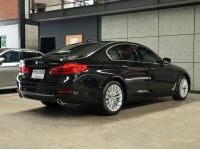 2018 BMW 520d 2.0 G30 (ปี 17-22) Luxury Sedan Limousine AT รูปที่ 3