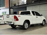 2022 Toyota Hilux Revo 2.4 SMARTCAB Z Edition Mid Pickup AT รูปที่ 3