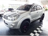 TOYOTA FORTUNER 3.0V AUTO 4WD ดีเซล ปี 2009 สีเทา บรอนซ์เงิน รูปที่ 3