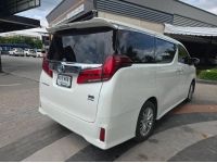 Toyota Alphard 2.5 Hybrid SR-C E-Four ปี 2023 ไมล์ 48,000 Km รูปที่ 3