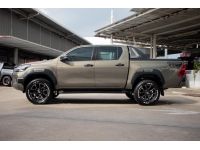 โตโยต้าชัวร์ ฟรีดาวน์ เทรสไดร์ฟ Revo D-cab 2.8 Rocco G 4x4 A/T ปี 2022 รูปที่ 3