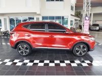 MG ZS 1.5X SUNROOF AUTO ปี 2020  สีแดงแรงฤทธิ์ รูปที่ 3