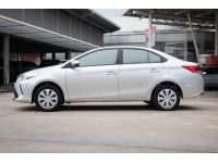 โตโยต้าชัวร์ ฟรีดาวน์ ผ่อน 5xxx บาท  Vios 1.5 J A/T ปี 2017 รูปที่ 3