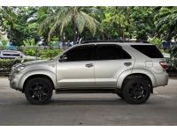 Toyota Fortuner 2.7V ปี 2011 รูปที่ 3