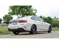 Bmw 330e M-sport ปี 2020 สีขาว มือเดียว ไมล์น้อย รูปที่ 3