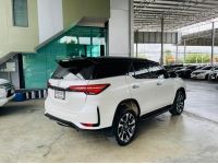 TOYOTA FORTUNER 2.4 LEGENDER ปี 2021 รูปที่ 3