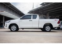 โตโยต้าชัวร์ ฟรีดาวน์ Revo C-cab 2.4 Zedition Entry M/T ปี 2023 รูปที่ 3