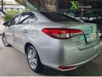 Toyota Yaris ATIV 1.2E ปี2019 Auto มือ1 สีบรอนซ์เงิน รูปที่ 3