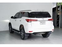 TOYOTA FORTUNER 2.8 V 4WD SIGMA4 AT ปี 2019 สีขาว รูปที่ 3