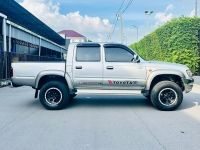 TOYOTA HILUX TIGER 2.5 DOUBLE CAB ปี 2003 SPORTCUSER เกียร์ออโต้ขับ 2 ไมล์ 3xx,xxx km. รูปที่ 3