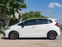 HONDA JAZZ 1.5 RS(MNC) จดทะเบียนปี 2019 ไมล์ 113,xxx km. รูปที่ 3