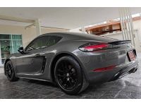 Porsche​ 718 Cayman 2017 สีเทาดำภายในแดง เลขไมล์เพียง 4x,xxx km. รูปที่ 3