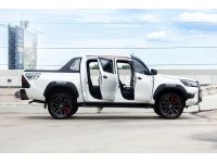 TOYOTA HILUX REVO ROCCO Double Cab 2.4 Prerunner 6A/T ปี 2022 รถบ้าน มือเดียวป้ายแดง  ไมล์น้อย 22,xxx km. รูปที่ 3