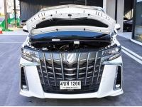 2023 TOYOTA ALPHARD 2.5 SC PACKAGE สีขาว วิ่งเพียง 34,XXX KM. รูปที่ 3