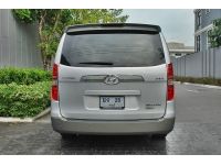 ไมล์ 2 แสน 2010 จด 2011 Hyundai H1 2.5 Deluxe รถยนต์ 11 ที่นั่ง รถครอบครัว รูปที่ 3