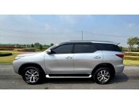 Toyota Fortuner รุ่น 2.4 V auto ไมล์ 80,000 กม. ฟรีดาวน์ สดพร้อมโอน รูปที่ 3