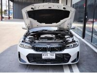 2023 BMW 320d M SPORT LCI สีขาว เลขไมล์เพียง 38,XXX KM รถสวยเดิม เจ้าของเดียว รูปที่ 3