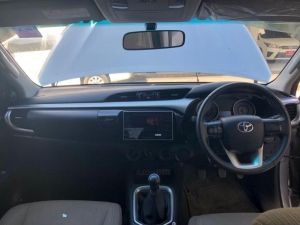 โตโยต้าชัวร์ Toyota Revo D Cab Prerunner2.4E MT 2017 รูปที่ 4