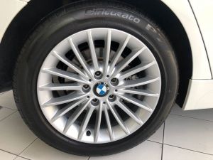 BMW 320 i F 30 Luxury ปี 17 วิ่ง 3 หมื่น Bsi เหลืออีก 3 ปี รูปที่ 4