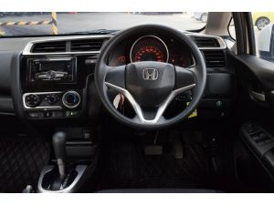 Honda Jazz 1.5 S i-VTEC Hatchback AT รูปที่ 4