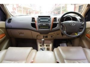 Toyota Fortuner 2.7  V SUV AT รูปที่ 4