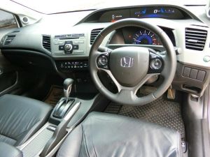 Honda Civic FB 1.8 E AS Auto 2013 วิ่ง7หมืนแท้ๆๆ รูปที่ 4