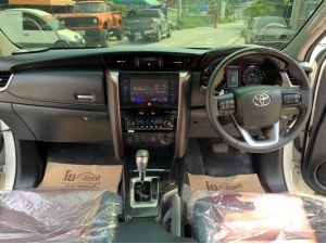 NEW TOYOTA FORTUNER 2.8 V 4WD TRD 2019 รูปที่ 4