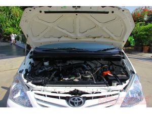 2011  TOYOTA   INNOVA  2.0 G  **ฟรีดาวน์   **ไม่มีคนค้ำ    **จัดได้เต็ม   **ใช้เงินออกรถ 5,000 บาท   **ช่วยทุกคัน   ดันทุกเคส  เพื่อที่เราจะได้ให้ได้มีรถใช้ไวๆ    จัดไฟแนนซ์ที่อื่นไม่ผ่านมาหาปรึกษาเรา รูปที่ 4