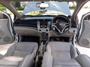 ขาย Honda city 2010 V (ABS) full options รูปที่ 4