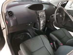 รถสวยพร้อมใช้ Toyota yaris 1.5E (limited) ABS/airbag ปี06 รูปที่ 4