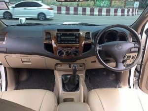 TOYOTA VIGO 2.5E PRERUNNER CAB 2011 ขายรถบ้านมือเดียวไม่มีชนสวยกริบมีหลังคาให้ รูปที่ 4